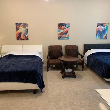 Luxhome Suites N Villa 리버사이드 외부 사진