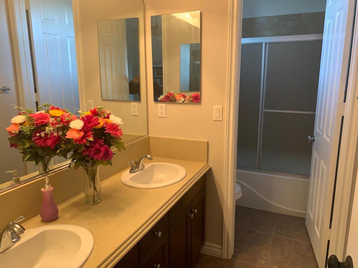 Luxhome Suites N Villa 리버사이드 외부 사진