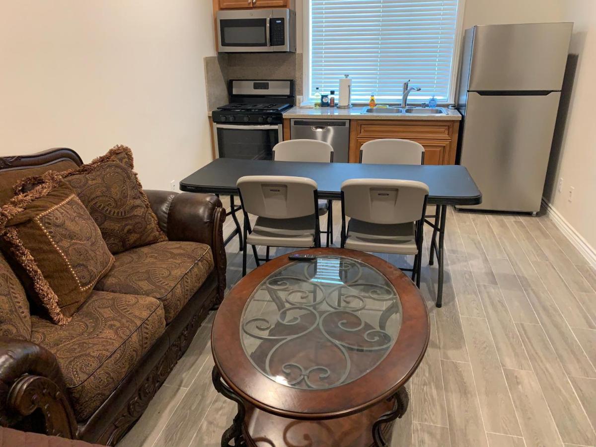 Luxhome Suites N Villa 리버사이드 외부 사진