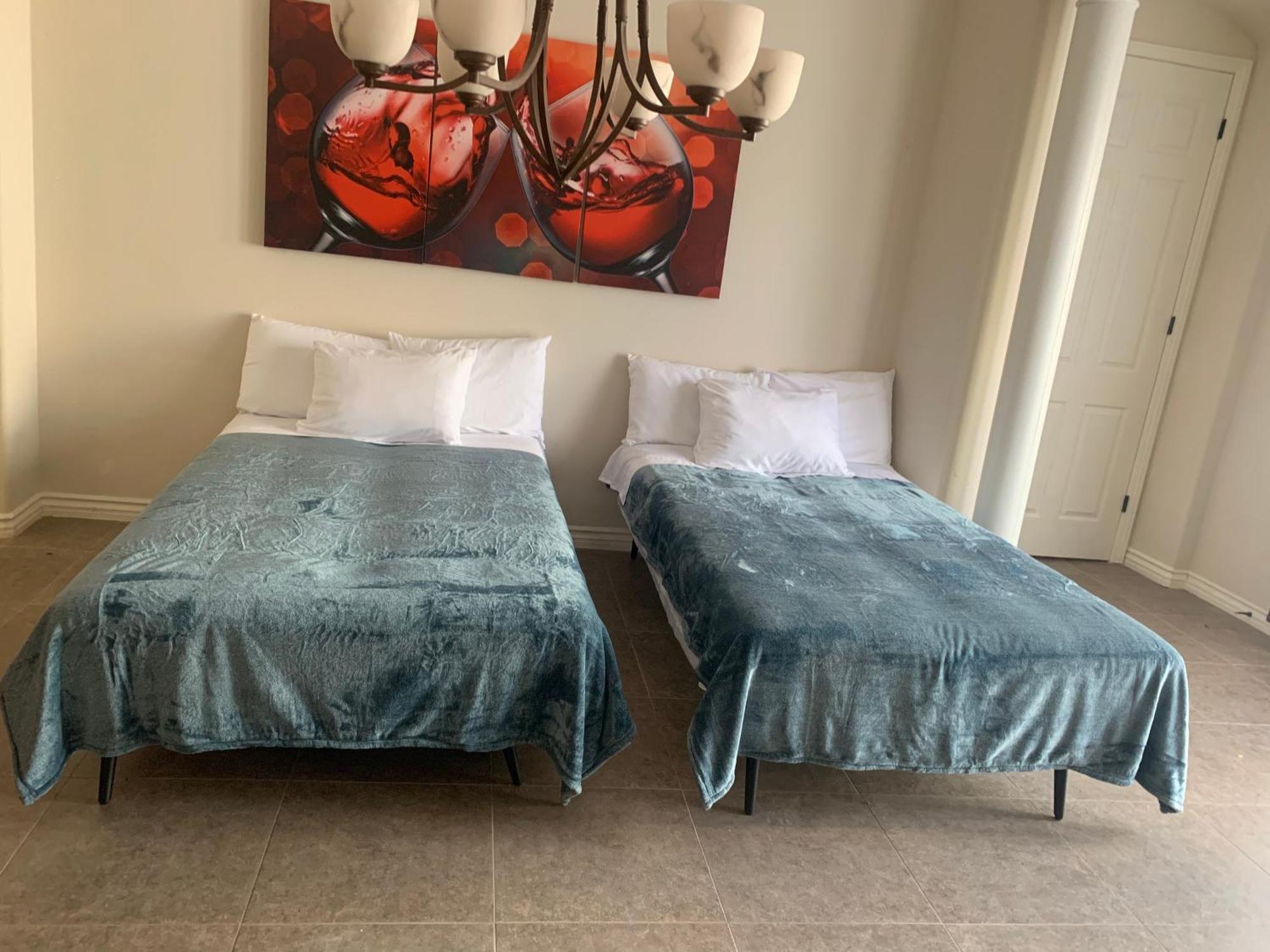 Luxhome Suites N Villa 리버사이드 외부 사진