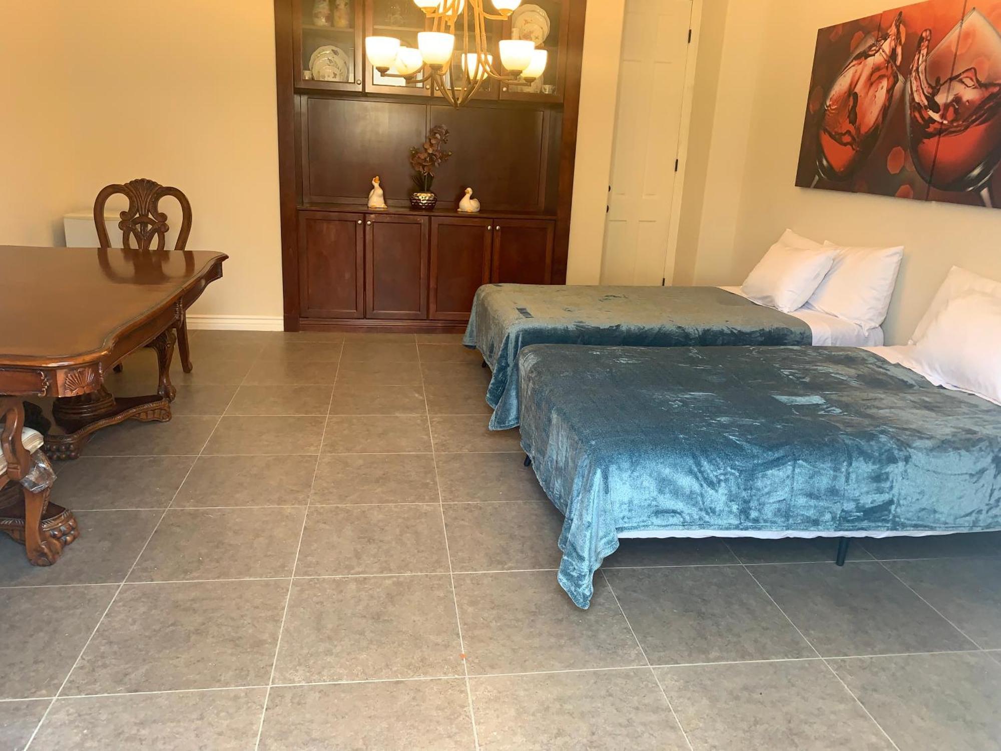 Luxhome Suites N Villa 리버사이드 외부 사진
