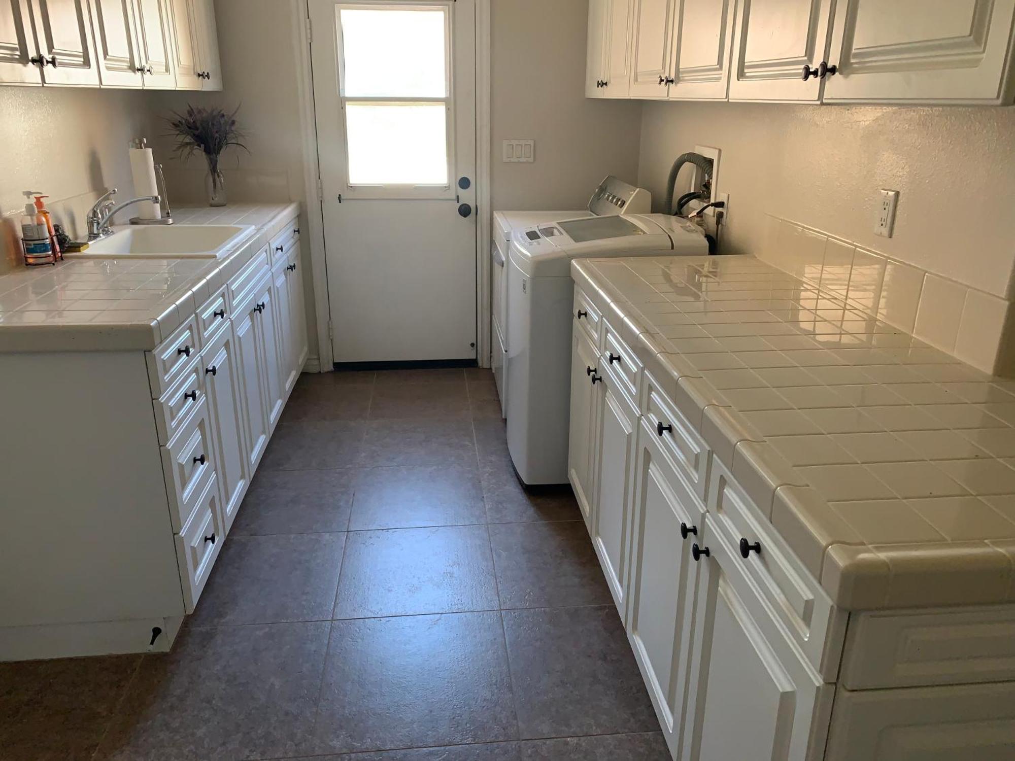 Luxhome Suites N Villa 리버사이드 외부 사진